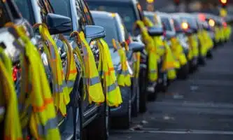 combien de gilets jaunes de sécurité il faut dans une voiture ?
