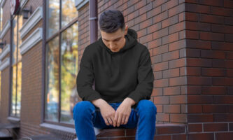Style intemporel et confortable : comment adopter le jean regular ?