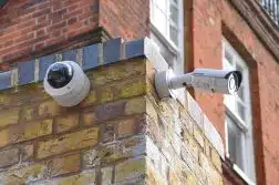 Protégez votre maison des cambriolages avec une alarme connectée Evitez les cambriolages grâce à une alarme connectée