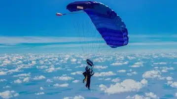 faire un saut en parachute